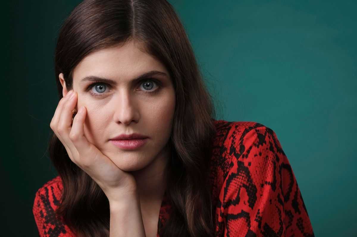 Alexandra Daddario (@alexandradaddario)