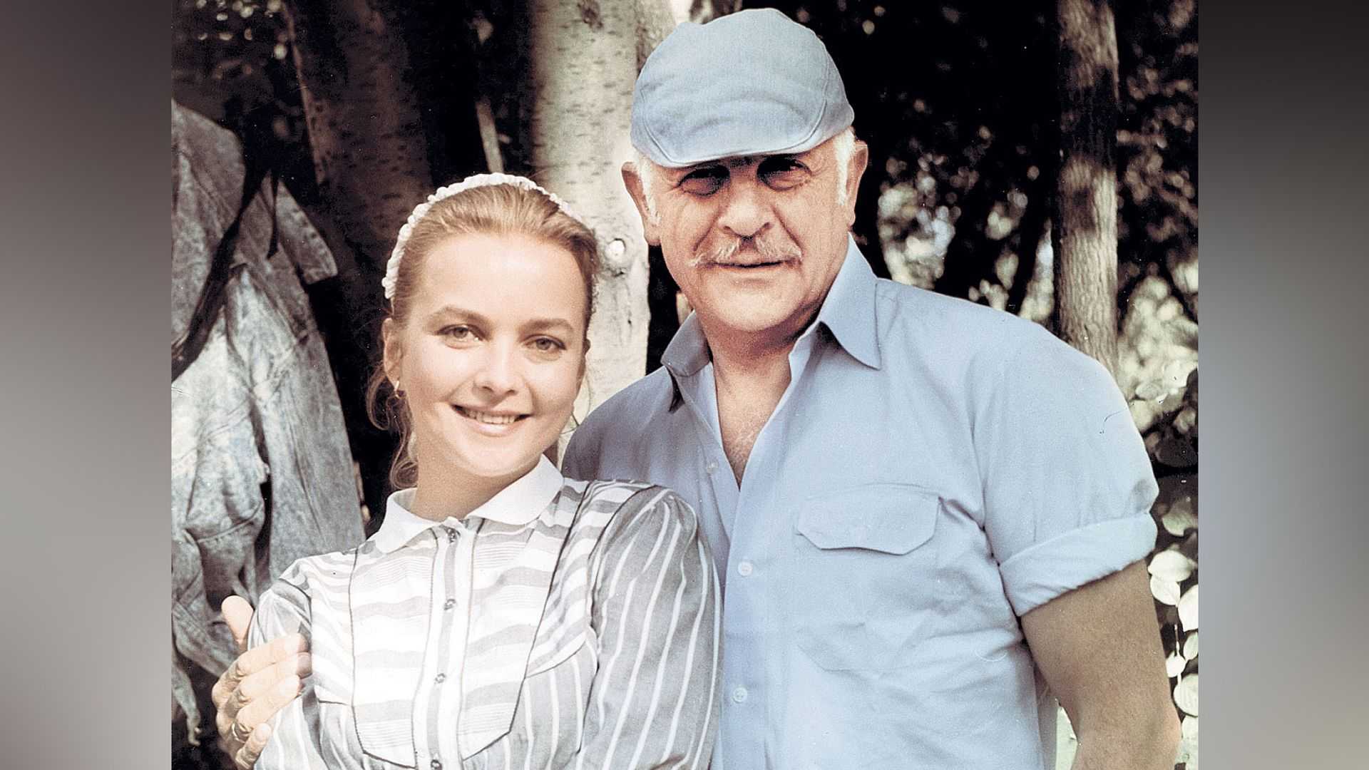 Актриса Наталья Вавилова была замужем один раз Ее первым и единственным мужем стал режиссер Самвел Гаспаров, вместе пара прожила вместе больше 30 лет